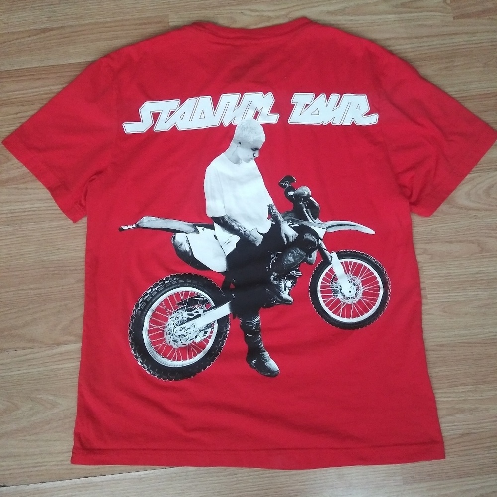 JUSTIN BIEBER Team Bieber Stadium tour red t-shirt